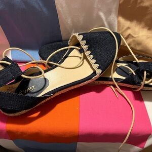 Nine West Black and Tan Espadrilles with Two-Tone Design
